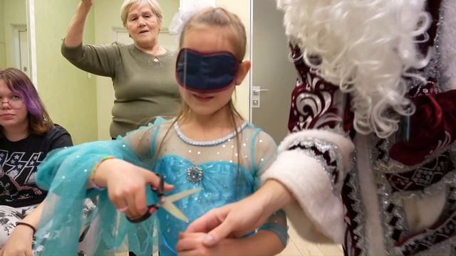 Встреча с Дедушкой Морозом и Снегурочкой смотреть онлайн