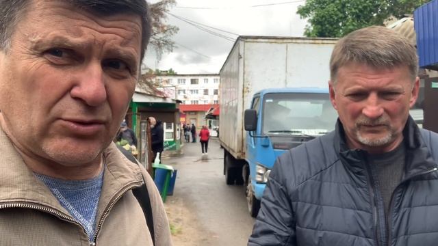 Кременской КОМУНХОЗ. Наводим порядок, демонтаж незаконных торговых сооружений. смотреть онлайн