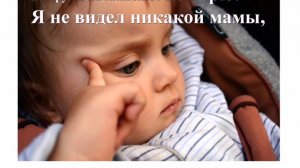 В животе беременной женщины разговаривают двое младенцев.