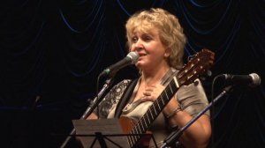 01 2015-10-25 Елена Решетняк открывает концерт