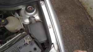 Доливка дистиллированной воды в аккумулятор своими руками