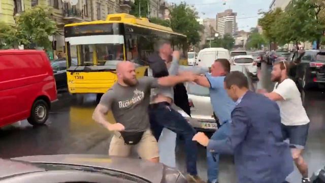 Порошенко после допроса в ГБР по уголовным делам