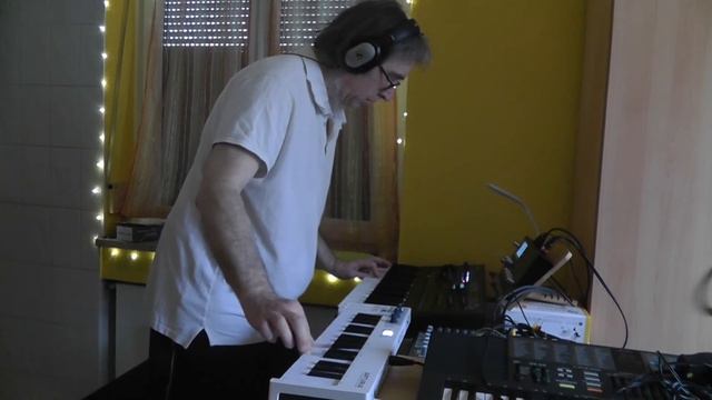 Session with Korg Opsix & Waldorf Blofeld with my own voices - Sharp Organ & Lead смотреть онлайн