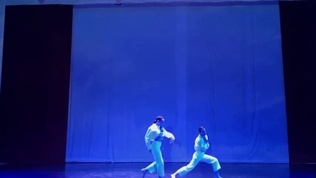 Дуэт сестёр, танец «Девочка и море» смотреть онлайн