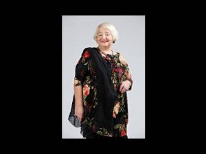 Екатерина Вильмонт читает новый роман "Сплошная лебедянь!"
