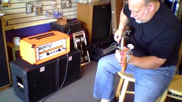 Orange AD200 all-tube head with P-bass #orangeamplifiers #bassamplifier #bassgearmagazine