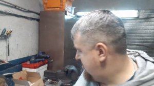 Что будет, если оставлять топливную смесь в карбюраторе 2х тактного мотора?