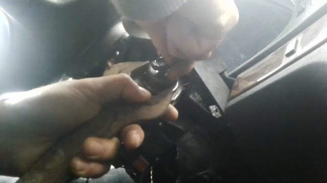 Бмв Е39 Как вытащить личинку замка зажигания. Замена ключа. смотреть онлайн