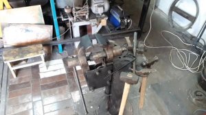 Простая пружина для кузнечных стуловых тисков