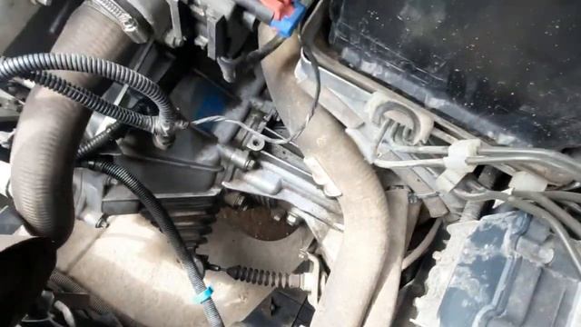 тугая педаль сцепления, исправляем легко! смотреть онлайн