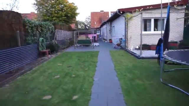 Зацвели уж давно хризантемы в саду, лесная дорога смотреть онлайн