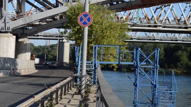 Строительство моста Юго-Восточной хорды в Москве (18.08.2022)