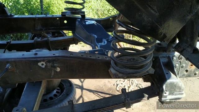 17 августа 2022. Гнём раму Газ 66. Ставим траверсу от Садко под Д 245. Утилизирует не нужные детали смотреть онлайн