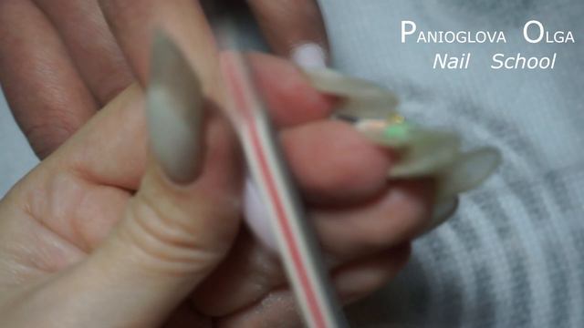Коррекция на клюющие ногти роспись коровка. смотреть онлайн
