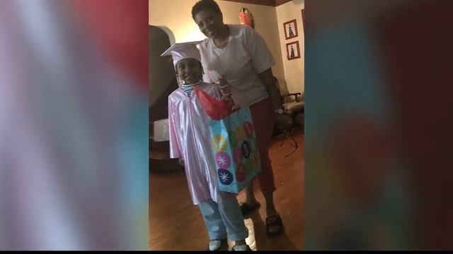 Parents react to mayor's recommendation that schools delay opening смотреть онлайн