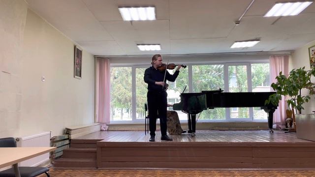 Й.С.Бах - Прелюд, Партита №3. А.Вʼєтан - концерт для скрипки №5 смотреть онлайн