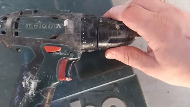 METABO BS 14.4V, 2A, 602206530 шуруповерт, использование четыре года. смотреть онлайн