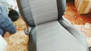 Установка чехлов из экокожи на VW Polo (седан), с подшитием.