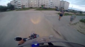 Мотоциклист угоняет от копов на скорости 300 км/ч (Go Pro Свят)