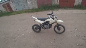 Прокатился на питбайке