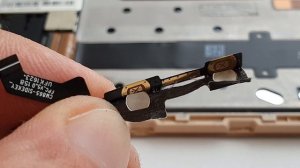 Залипает кнопка громкости, включения на смартфоне