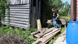 Уехали из деревни в Великие Луки. Разбираем сарай в городе и обогащаемся!)..