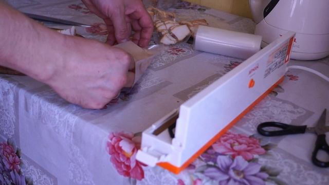 Запаковка домашним вакууматором продуктов смотреть онлайн
