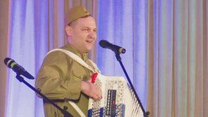 "Фронтовая любовь" (сл. и муз. В. Зорин) исп. Владимир Бутусов