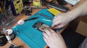 Samsung A20 (a205f) - замена экрана (дисплея, тачскрина, стекла или по другому дисплейного модуля).