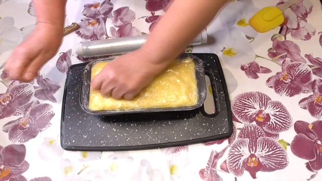 Кукурузные хлебцы, жареные на сковороде / Хлібці з кукурудзяної крупи. смотреть онлайн