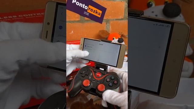Обзор Беспроводного геймпада Wireless Controller x3 с держателем для телефона