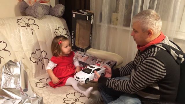 Новогодний подарок от папы. смотреть онлайн