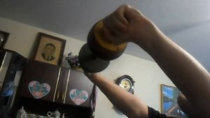 удержание   гантели