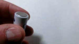 Сравнение штангенциркулей: пластиковый и металлический электронный