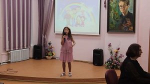 Я. Дубравин - Музыка в лесу. Исполнитель - Захарченко София, 9 лет.