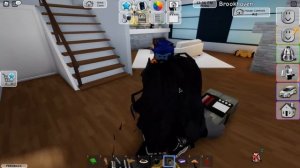ЛЕО ИГНОРИРУЕТ МЕНЯ ЦЕЛЫЙ ДЕНЬ! / Roblox Brookhaven