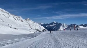 Катаемся на лыжах на Stubaier Gletscher