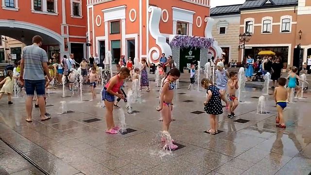 Фонтан Outlet Village Белая дача ydom@mail.ru смотреть онлайн