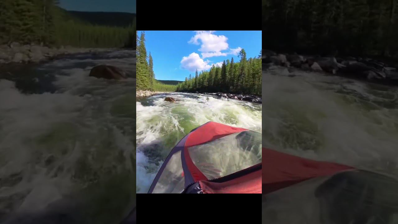 Не идём, не плывём,- а просто летим над порогами на водометной лодке #лодка #водомёт #горы #экстрим смотреть онлайн