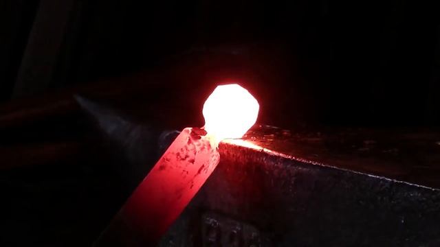 Ковка объемной детали забора