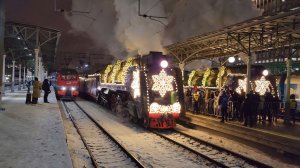 Торжественное отправление двойного поезда деда Мороза под паровозами П36 | Белорусский вокзал