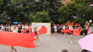 Танец "время вперёд" . Последний звонок в 27 школе.