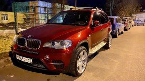 BMW X5 E70 двигатель N57 - замена резинометаллических шарниров корпуса воздушного фильтра двигателя.