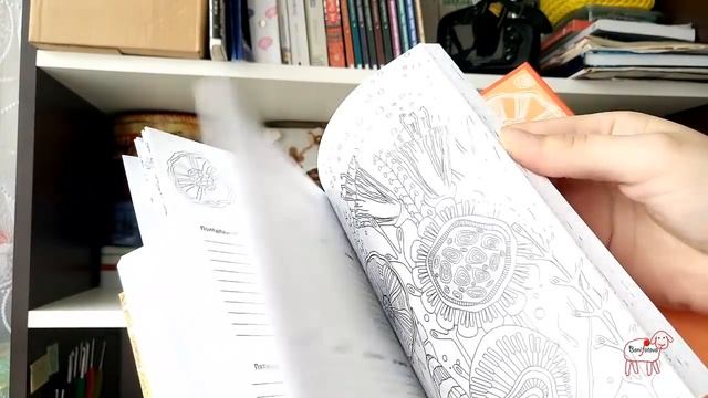 Рукодельный уголок. Рабочее место вязальщицы. Организация. Хранение