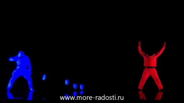 Неоновое шоу на праздник (2)