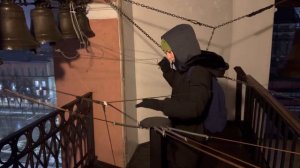 Колокольный звон перед вечерней службой 2022