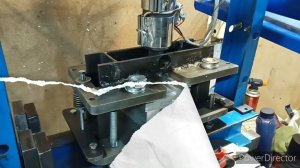 Отливка фланца. Полиацеталь. 2 детали в форме. Влм 200.