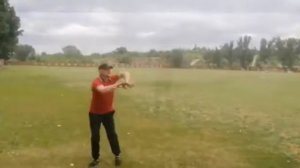 Фланкировка казачьей шашкой.