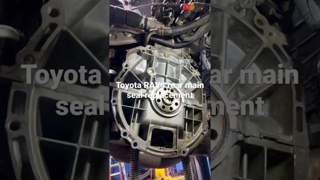 Toyota RAV4 rear main seal replacement #auto #mechanical #engine #toyota