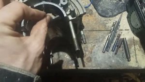 Сверление каналов для смазки в двухканальном картере бурана